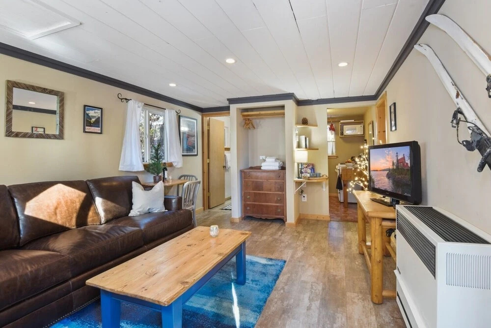 Pioneer Bungalow 1 Bedroom Bungalow by Redawning