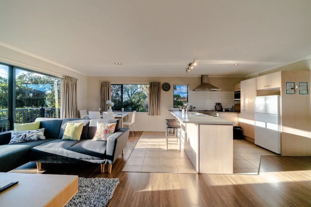 Glenfield Central Modern 1 Bdr Unit