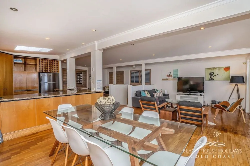 True Beachfront Family Holiday Home