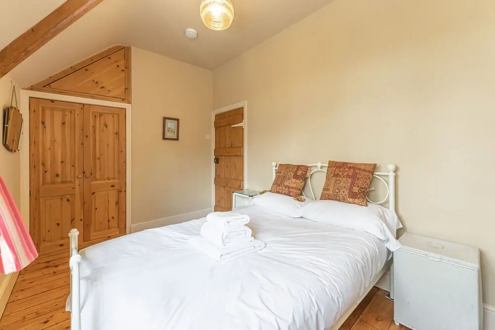 Beautiful Country Cottage for up to 8 in Wolverhampton