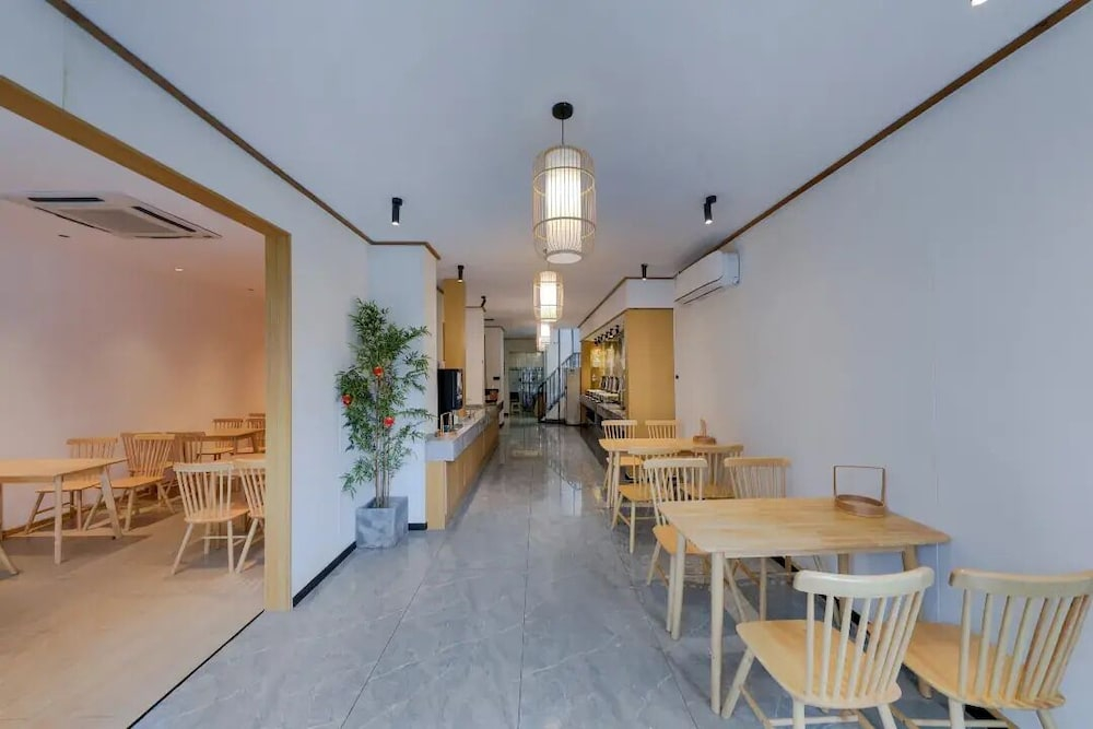 Fengyin Tianjiao Courtyard Hotel