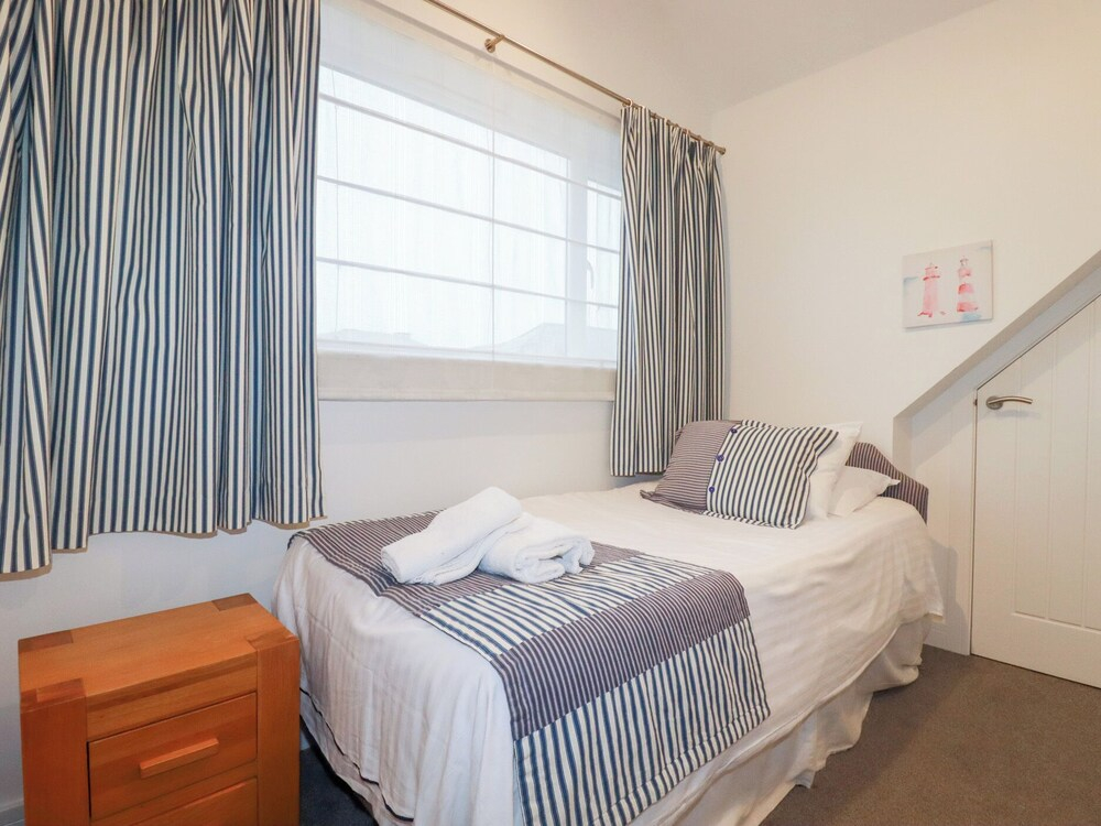 Fistral Palms 2