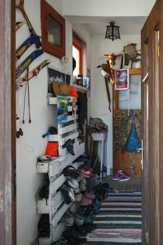 Ikar Hut Hostel