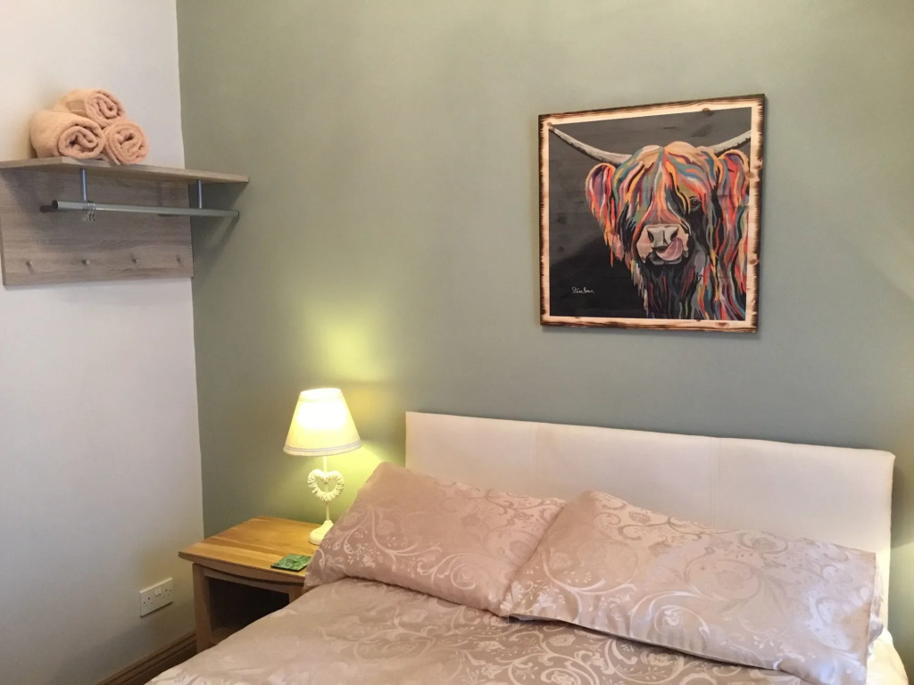 Lakeview Guest House