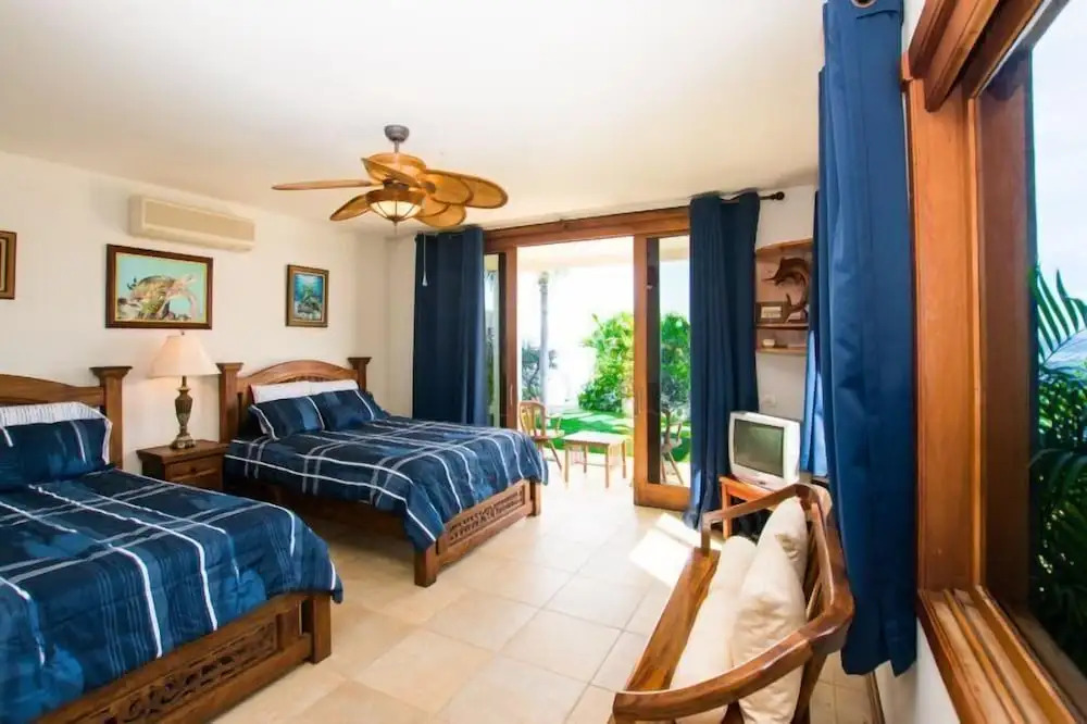 Villa Verde 4br Ocean-view Villa 12 Guests