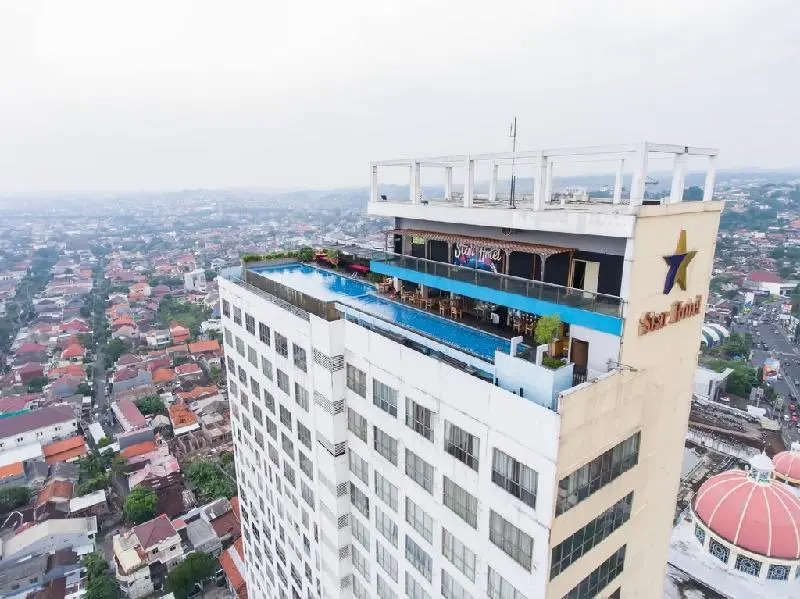 Star Apartement