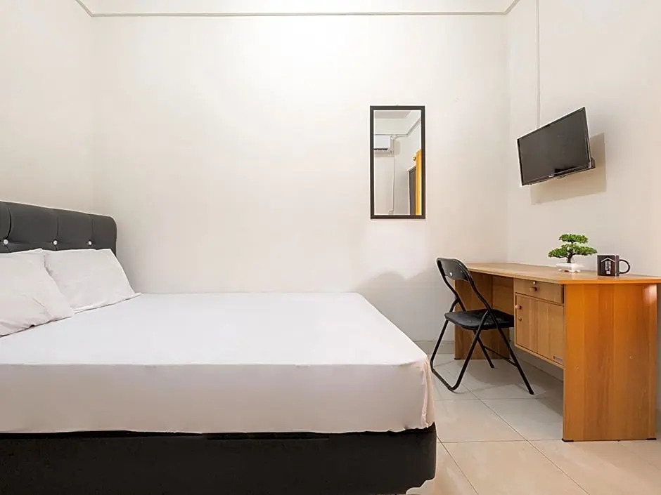 Oyo Life 2807 Nusa Indah Kost Putri