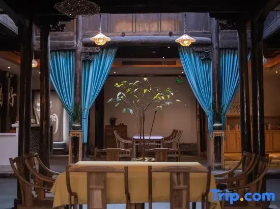 Lanxi Jiezi college fine bed and breakfast