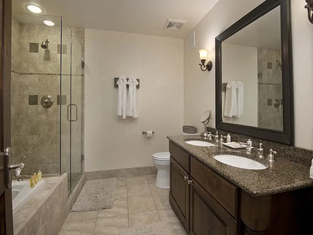 Ascent Condo 111