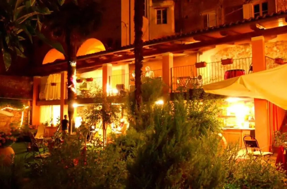 Loris Inn