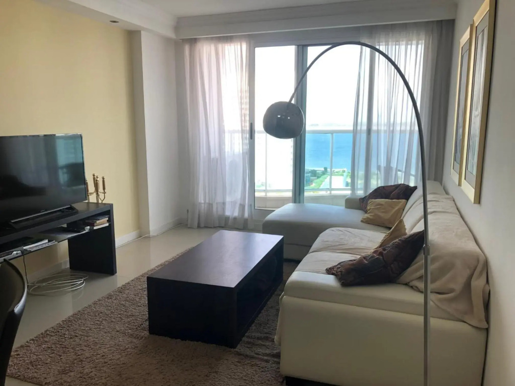 Casino Tower - Departamento Piso 18