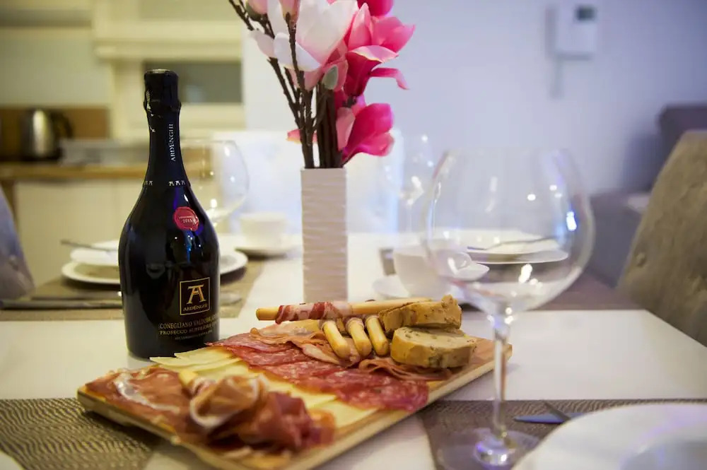 Apartments Leone