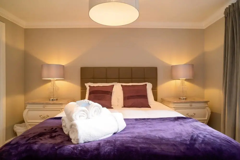 JOIVY Gorgeous Stockbridge Apt With Underground Parking