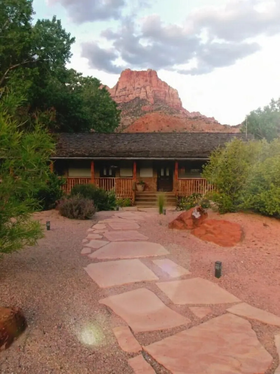 Canyon Vista Lodge