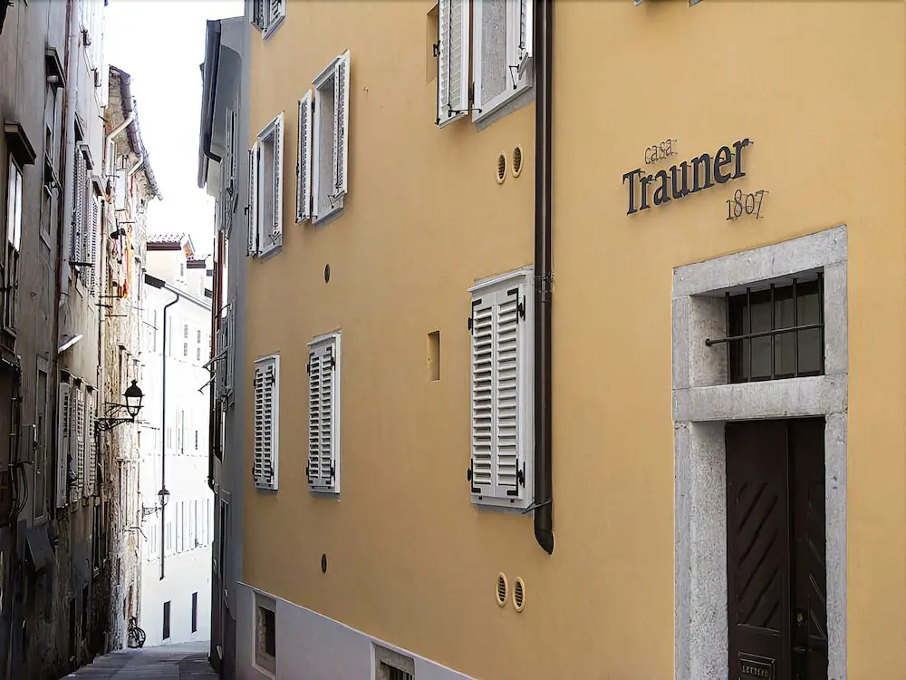 Trauner Rooms Collection