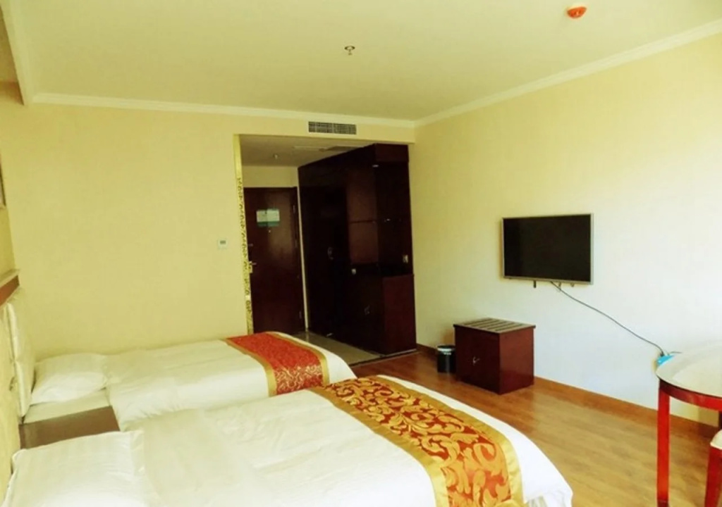 GreenTree Inn Hebei Chengde Luanping Luanyang Road Xiangyuan Road Express Hotel