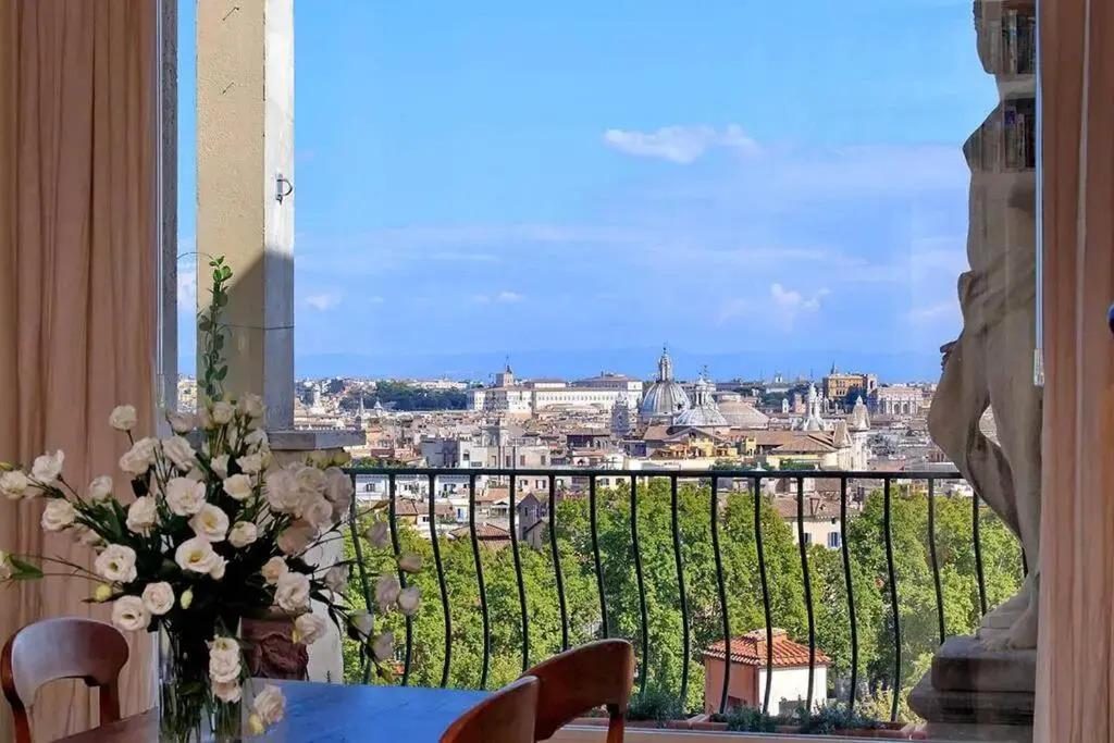 Sant Onofrio Terrace Apartment