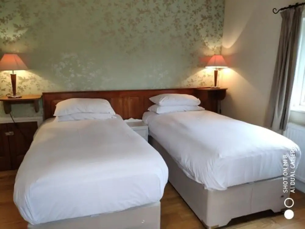 The Thatched Cottage Inn