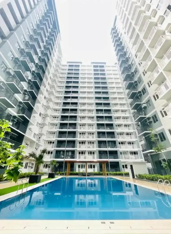 Hubomoto SM Suites