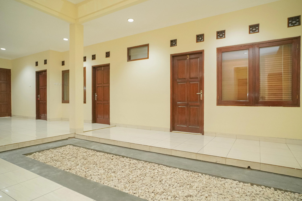 RedDoorz near RS Patria IKKT
