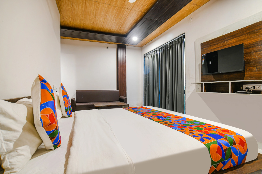 FabHotel Celebrate Inn