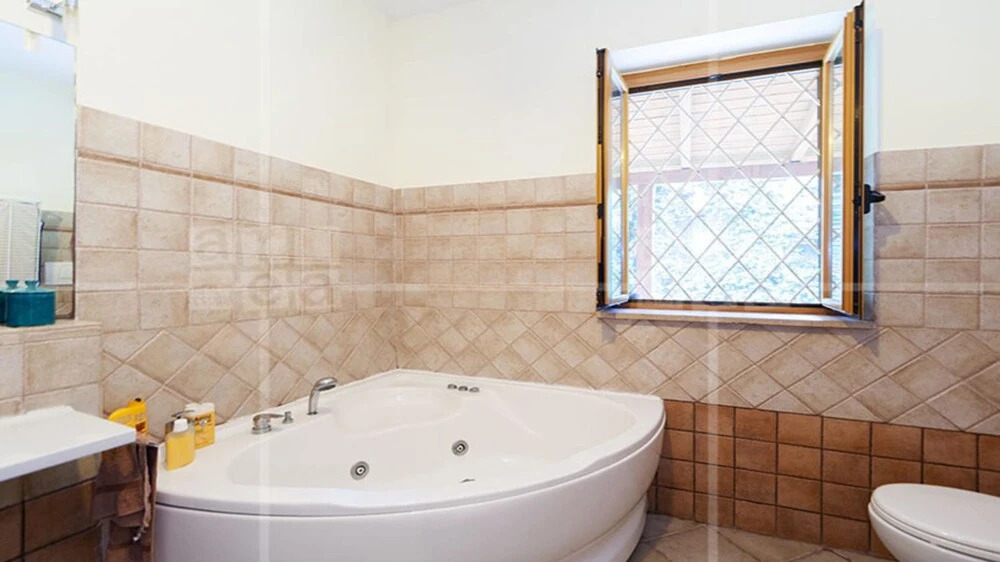 House With 3 Bedrooms in Roma, With Enclosed Garden and Wifi - 37 km F