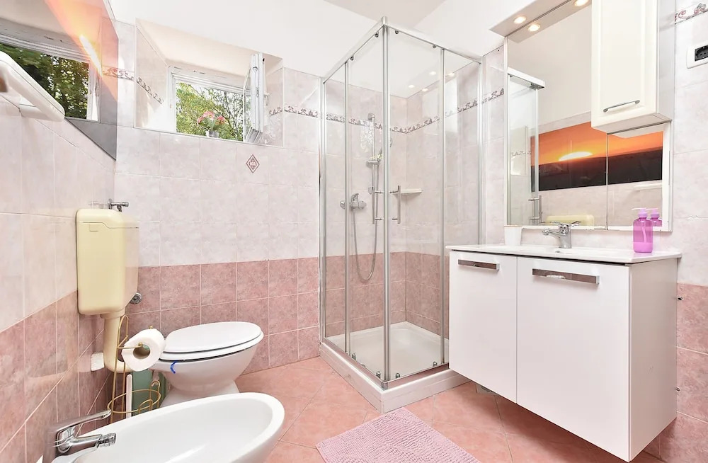 Welcoming Apartment With Garden