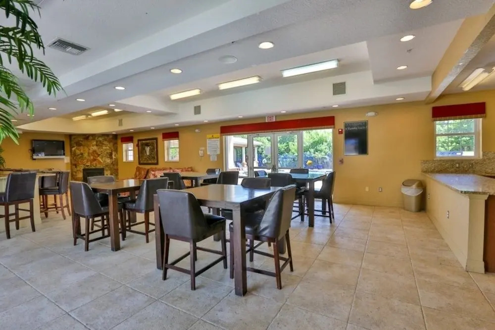 Oceanwalk Oasis - 3 Br condo by RedAwning