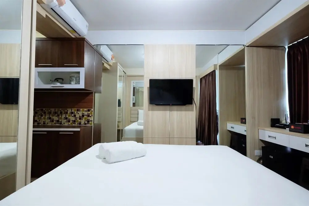 Strategic and Simple Studio Tifolia Apartment near Kelapa Gading