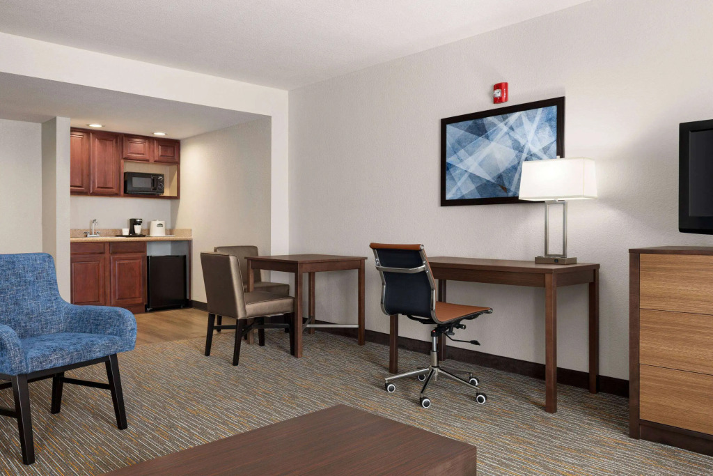 Wingate By Wyndham Southport