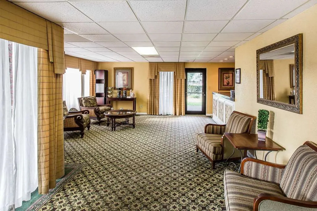 Quality Inn & Suites