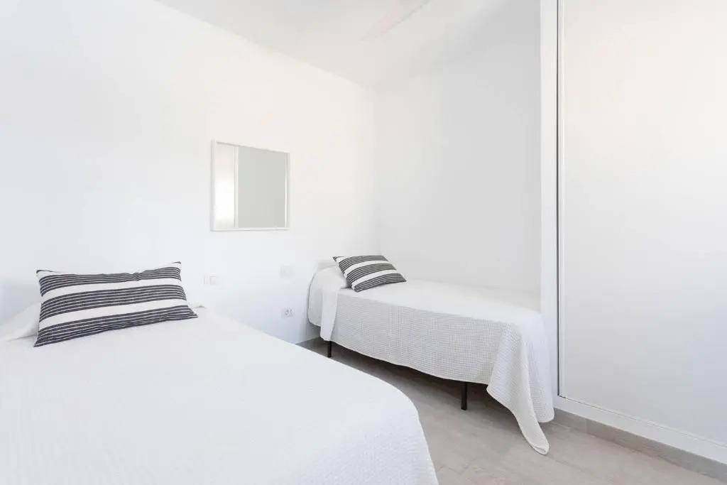 The White Heart House – Attic Sea View