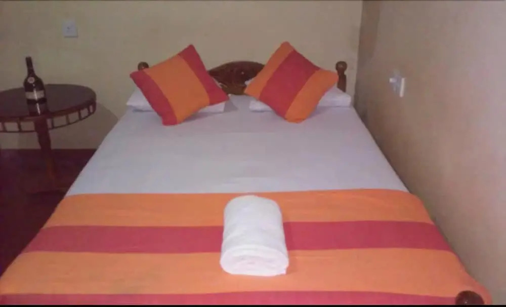Viveka Inn Guest and Yala Safari