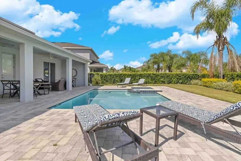 Chic 8BR All Suites With Pool and Game Room