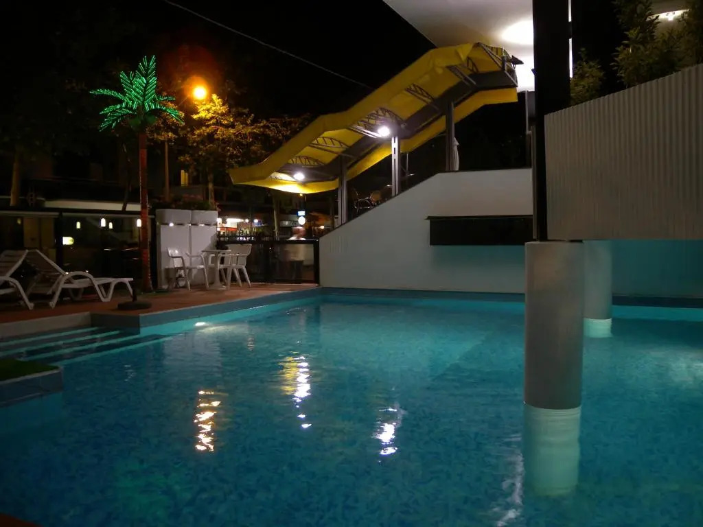 Grand Meeting Hotel