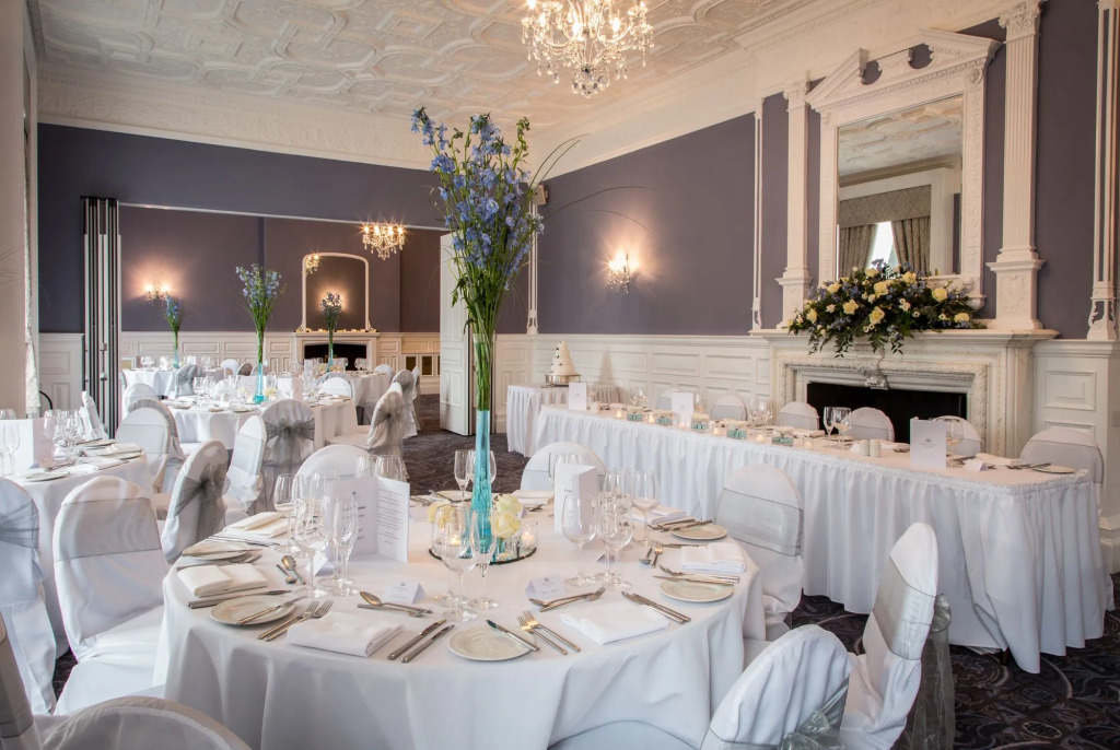 Oakley Hall Hotel
