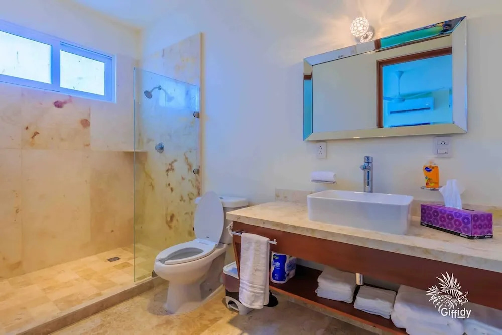 Estrella Del Mar One Bedroom 102