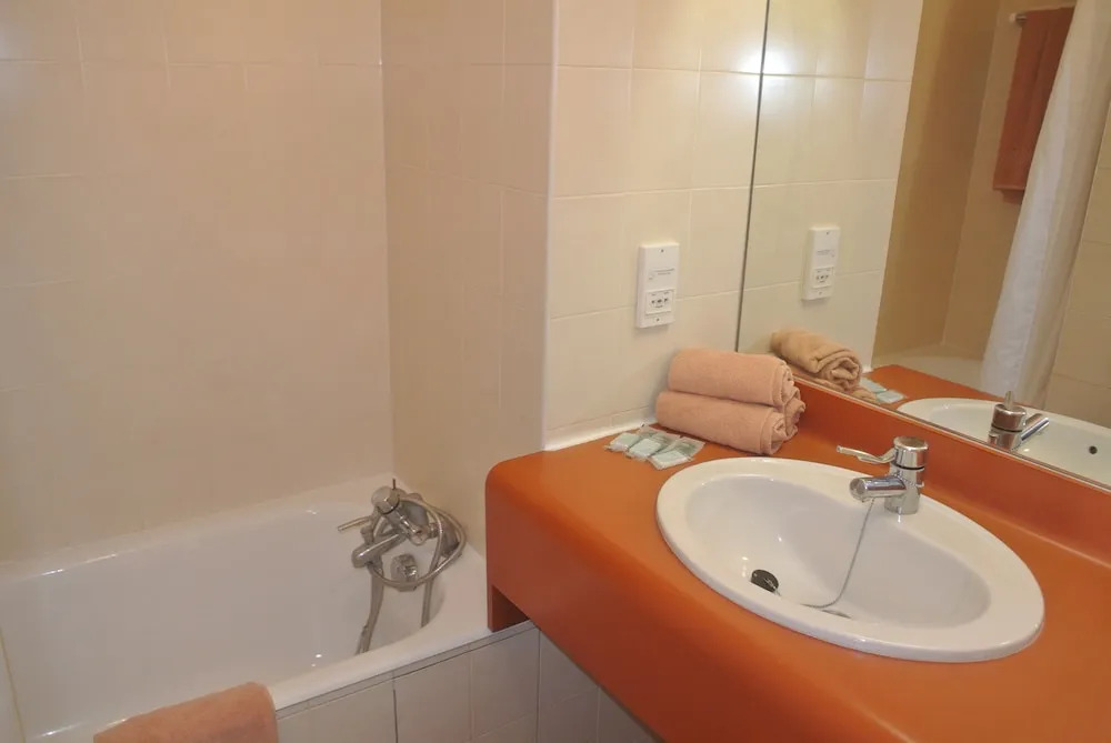Aliotel