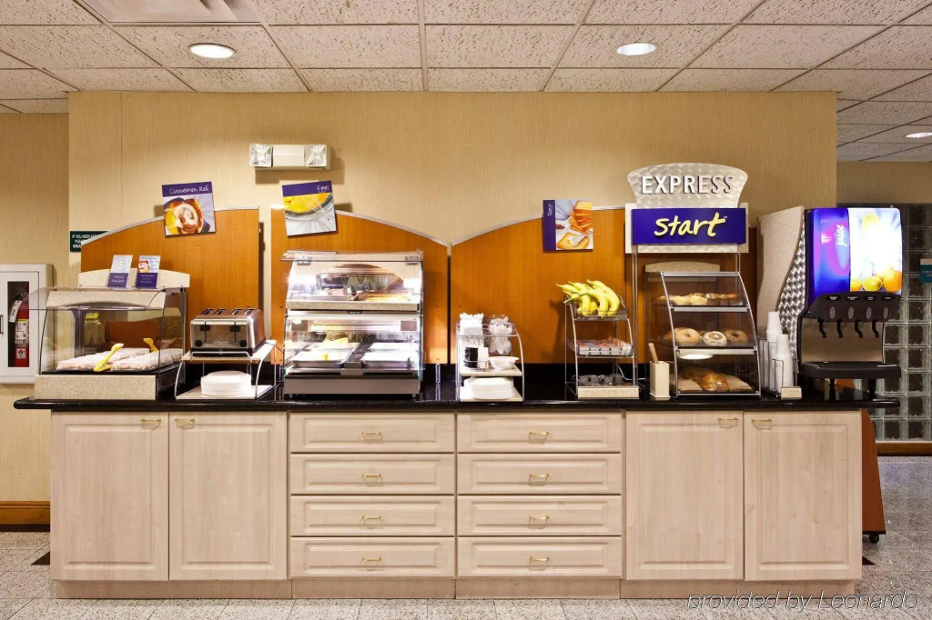 Holiday Inn Express Vero Beach-West I-95 by IHG