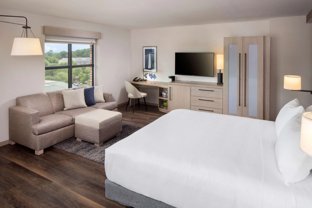 Hyatt Place Mount Pleasant Towne Centre