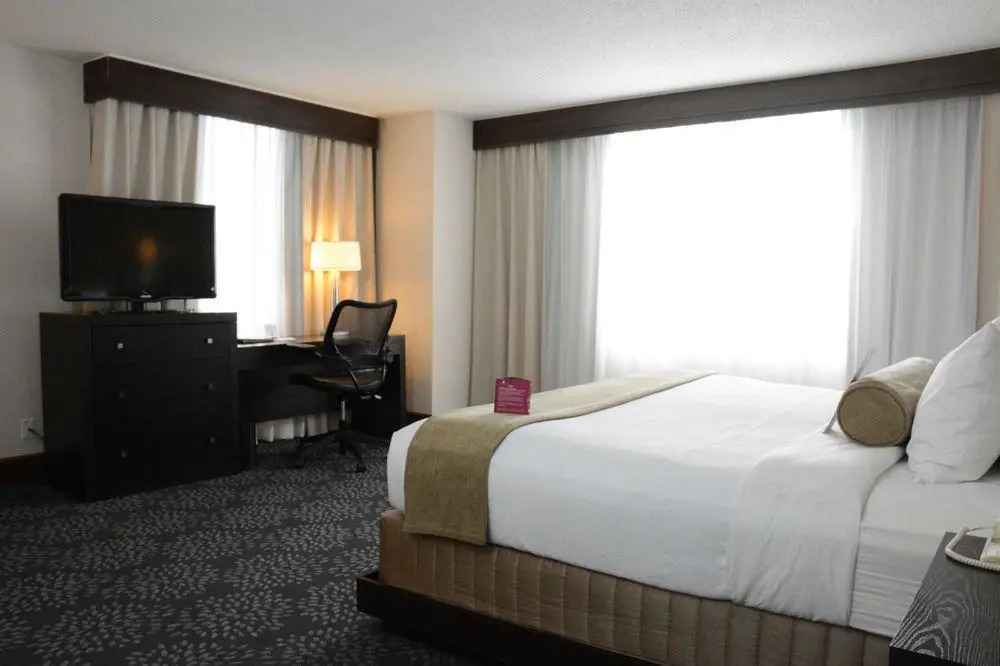 University Plaza Hotel And Conference Center