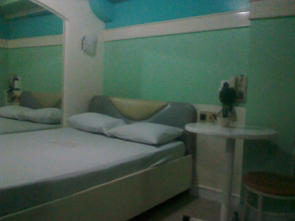 Vista Apartelle & Restaurant
