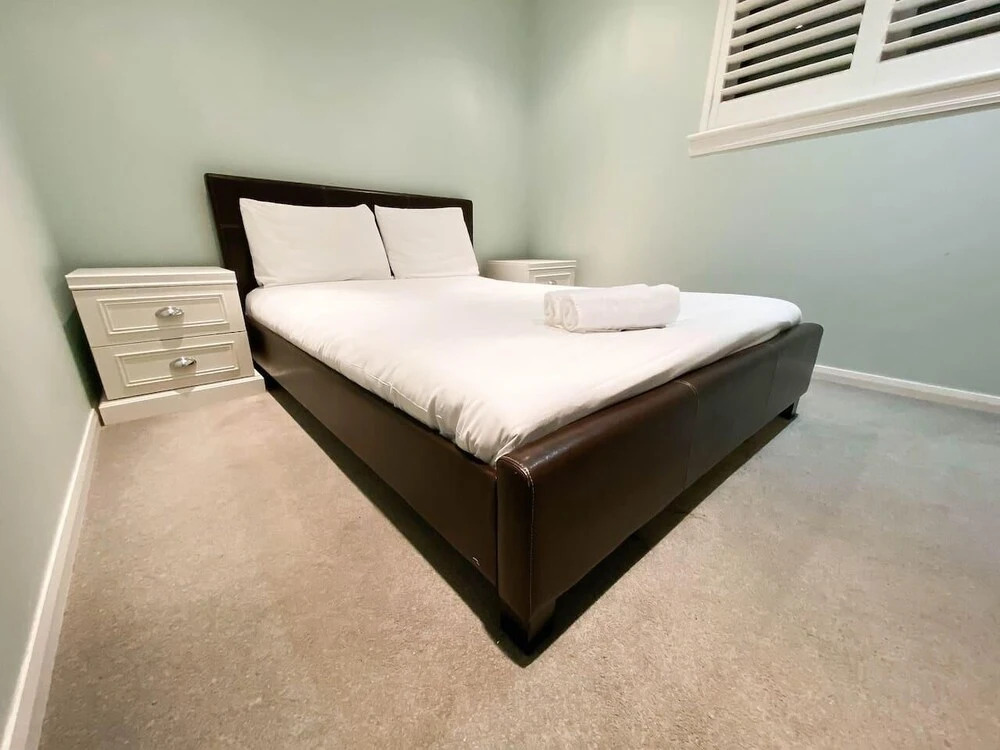 Peaceful City Living- 2 Bedroom House in Haymarket