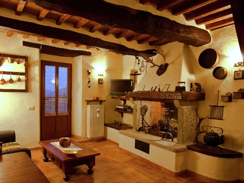Impressive Villa in Cortona with Swimming Pool