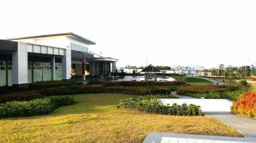 Taal View or LG Unit 1BR Wifi Near Sky Ranch