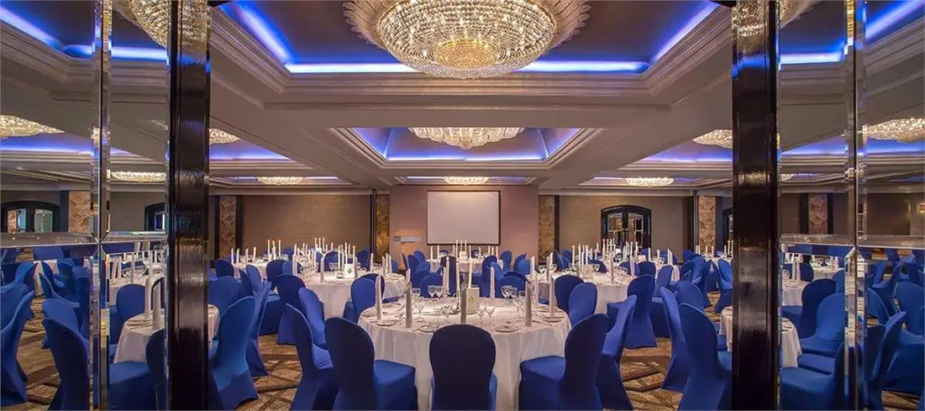Jumeirah Carlton Tower London