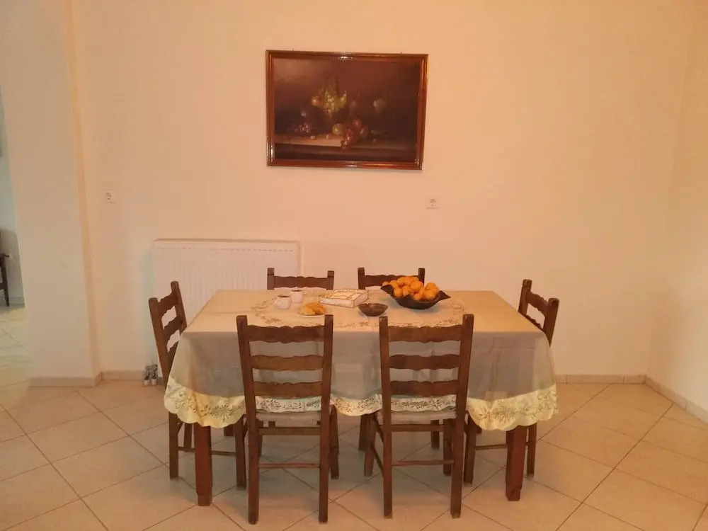 Vallias House