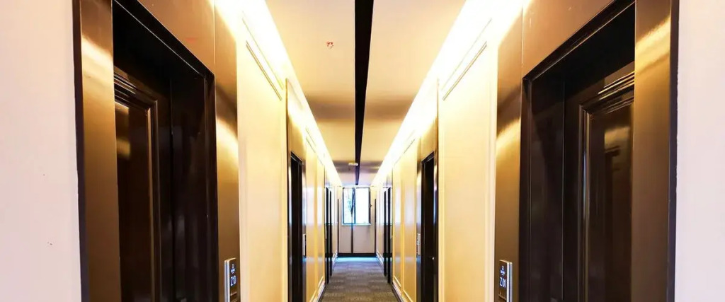 Sky Hill Hotel