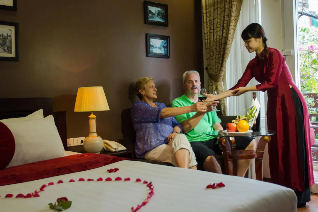 Viet Premium Hotel by Lake View Hospitality
