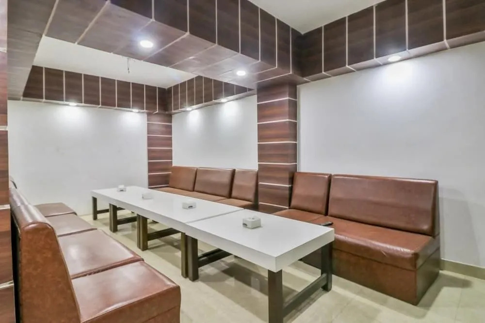 Oyo 693 Pashupati Hotel